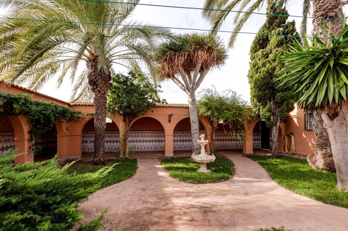 For sale - 5 Bedroom 3 Bathroom Villa in Torrevieja - San Luis  - Alicante