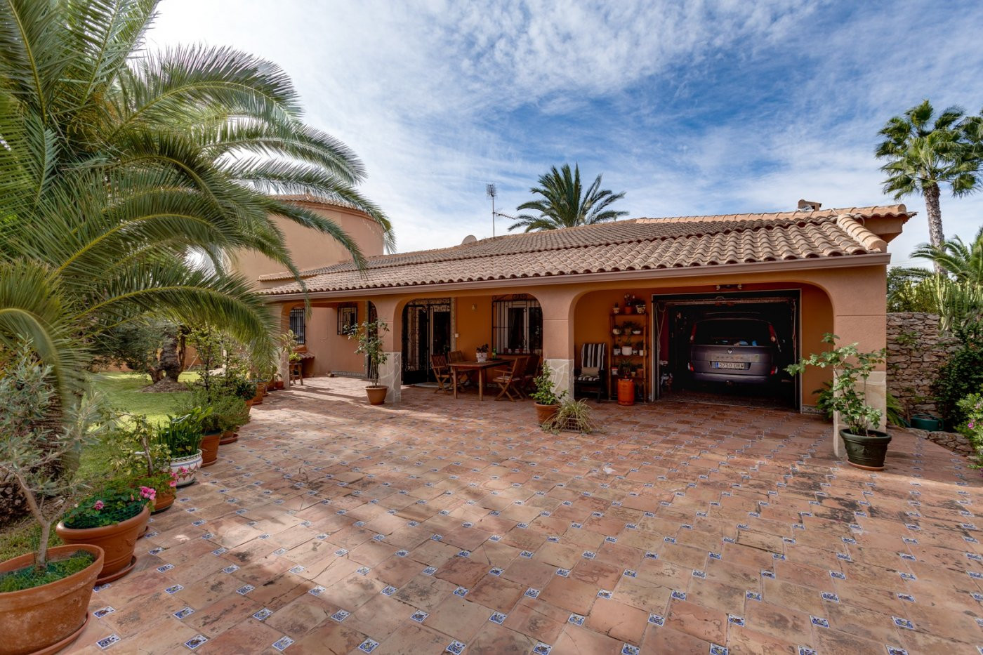 For sale - 5 Bedroom 3 Bathroom Villa in Torrevieja - San Luis  - Alicante