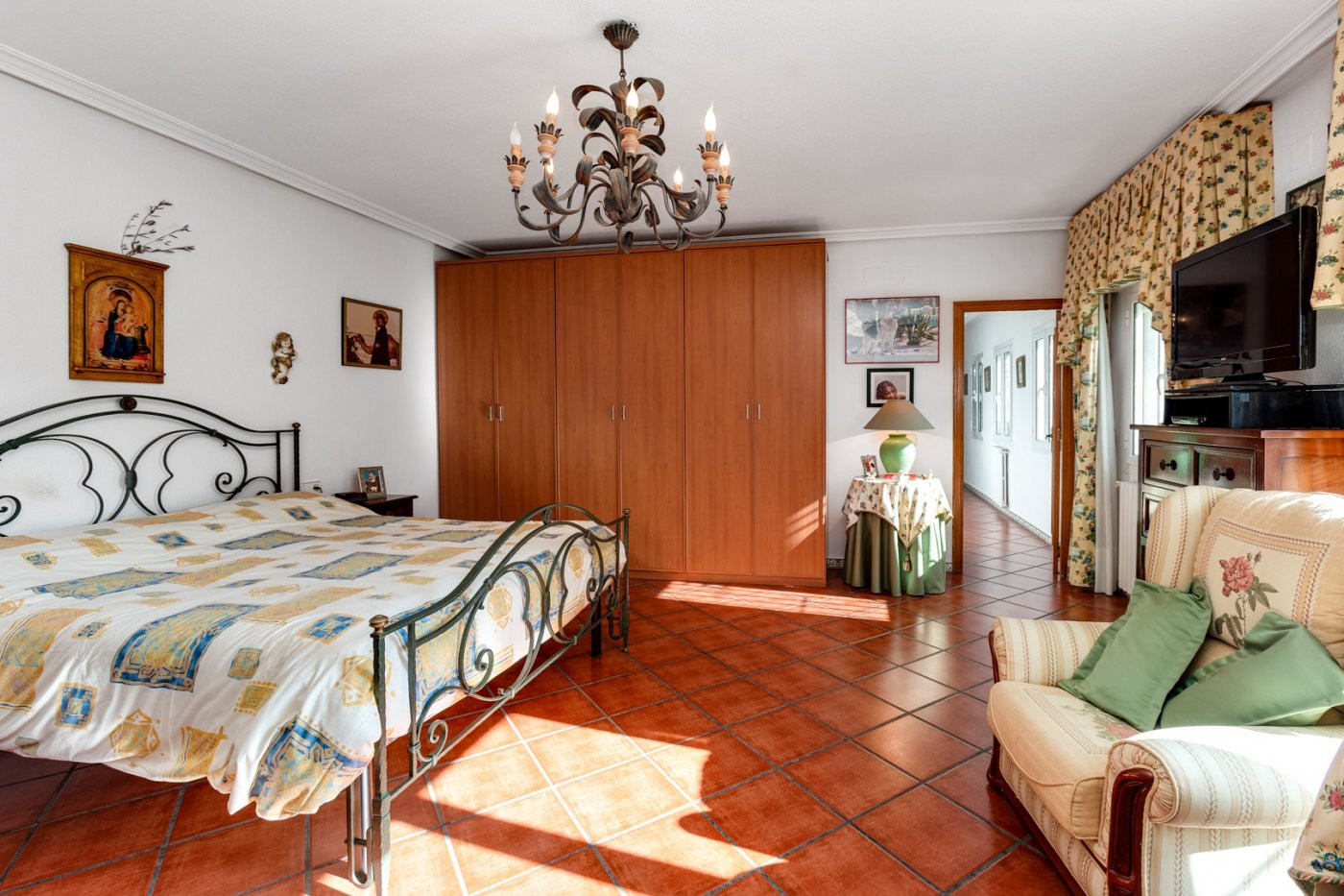 For sale - 5 Bedroom 3 Bathroom Villa in Torrevieja - San Luis  - Alicante