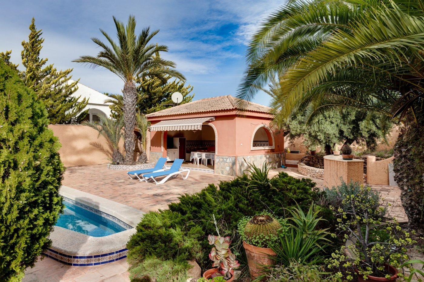 For sale - 5 Bedroom 3 Bathroom Villa in Torrevieja - San Luis  - Alicante