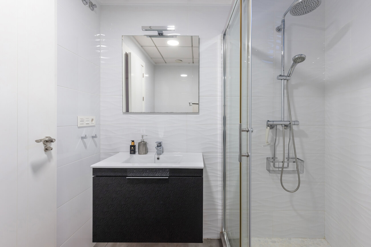 For sale - 4 Bedroom 3 Bathroom Villa in Torrevieja - Rosaleda  - Alicante