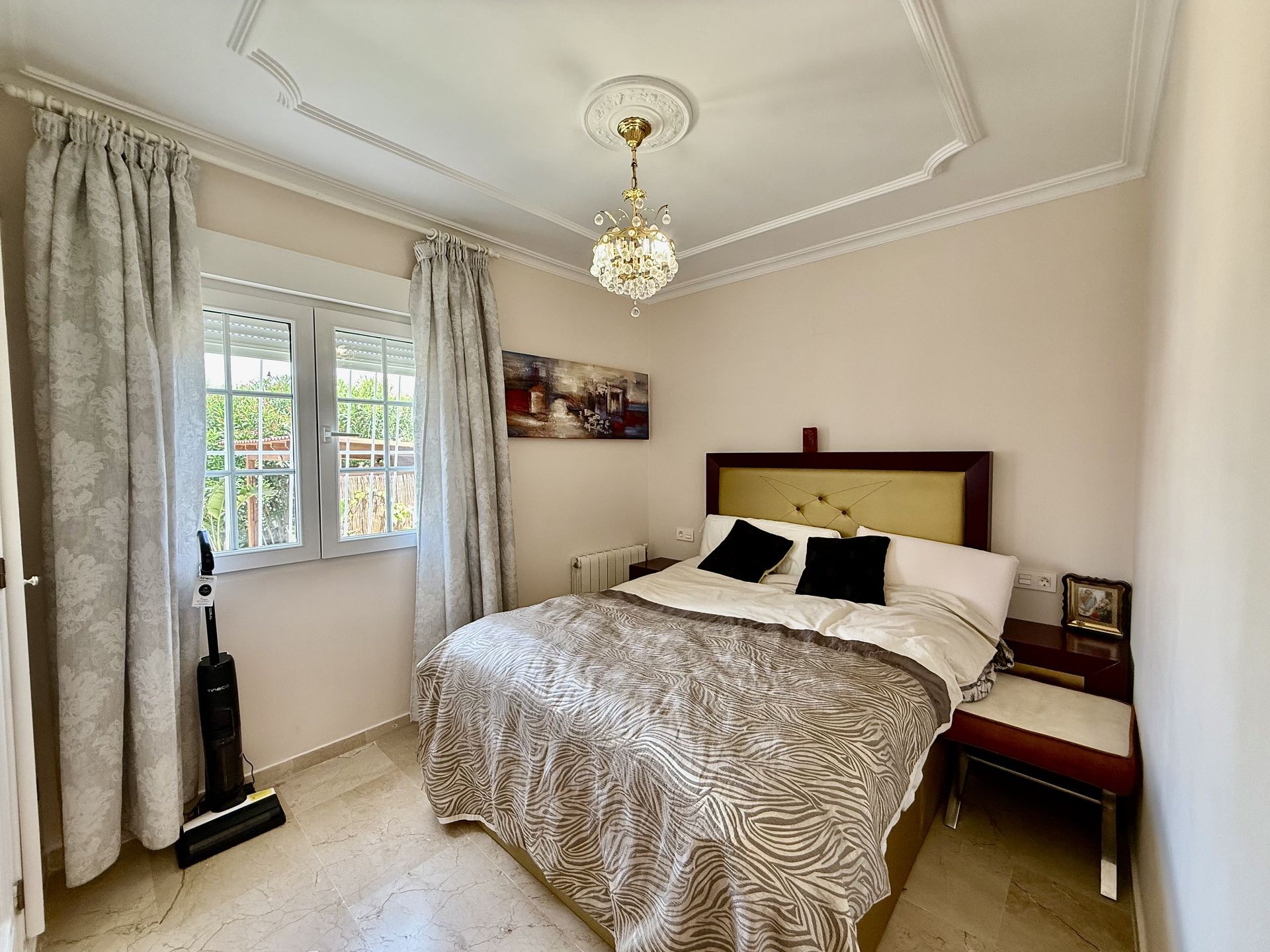 For sale - 4 Bedroom 3 Bathroom Villa in Orihuela Costa - Costa Blanca  - Alicante