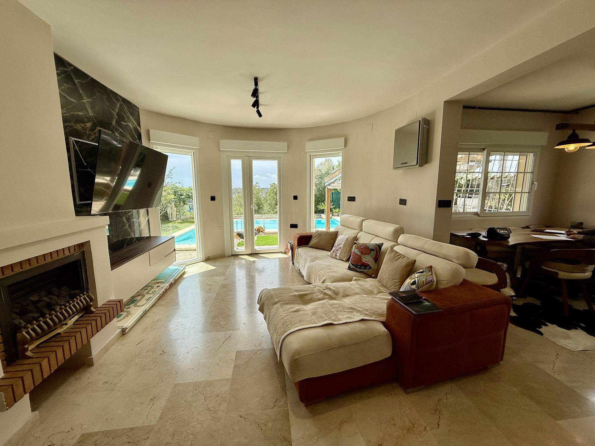 For sale - 4 Bedroom 3 Bathroom Villa in Orihuela Costa - Costa Blanca  - Alicante