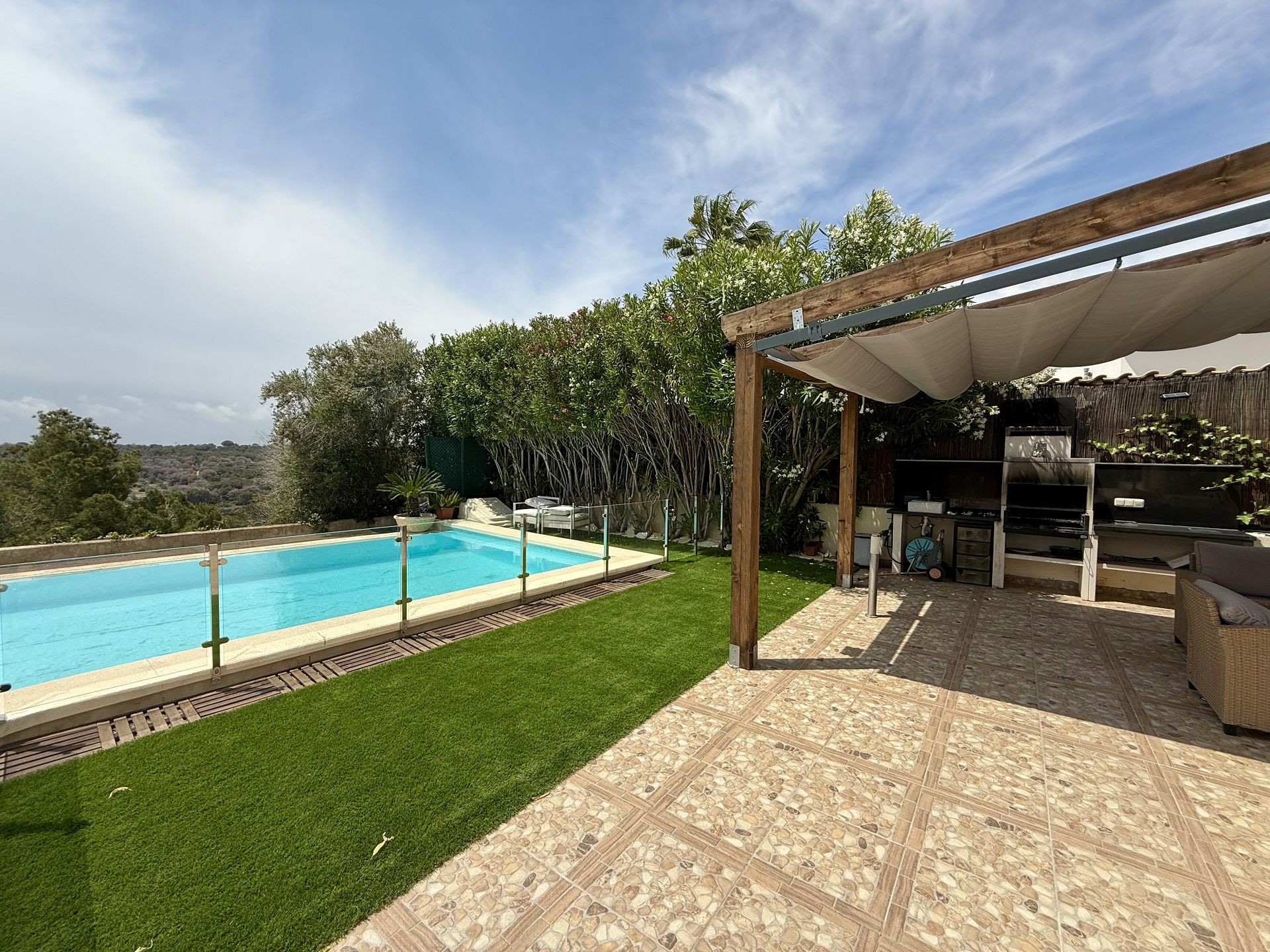 For sale - 4 Bedroom 3 Bathroom Villa in Orihuela Costa - Costa Blanca  - Alicante