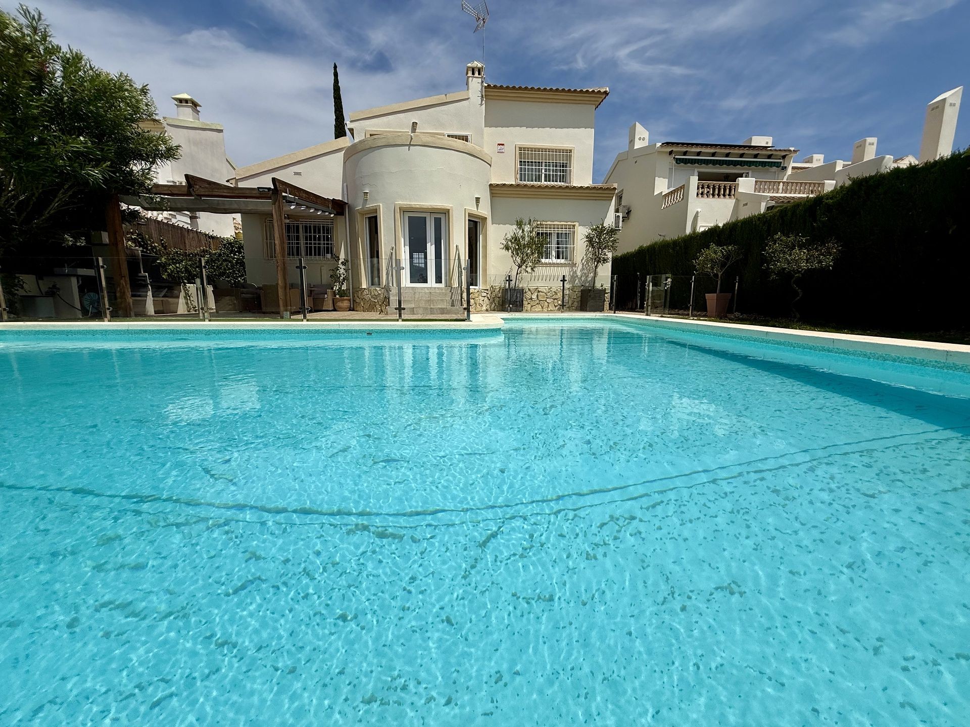 For sale - 4 Bedroom 3 Bathroom Villa in Orihuela Costa - Costa Blanca  - Alicante