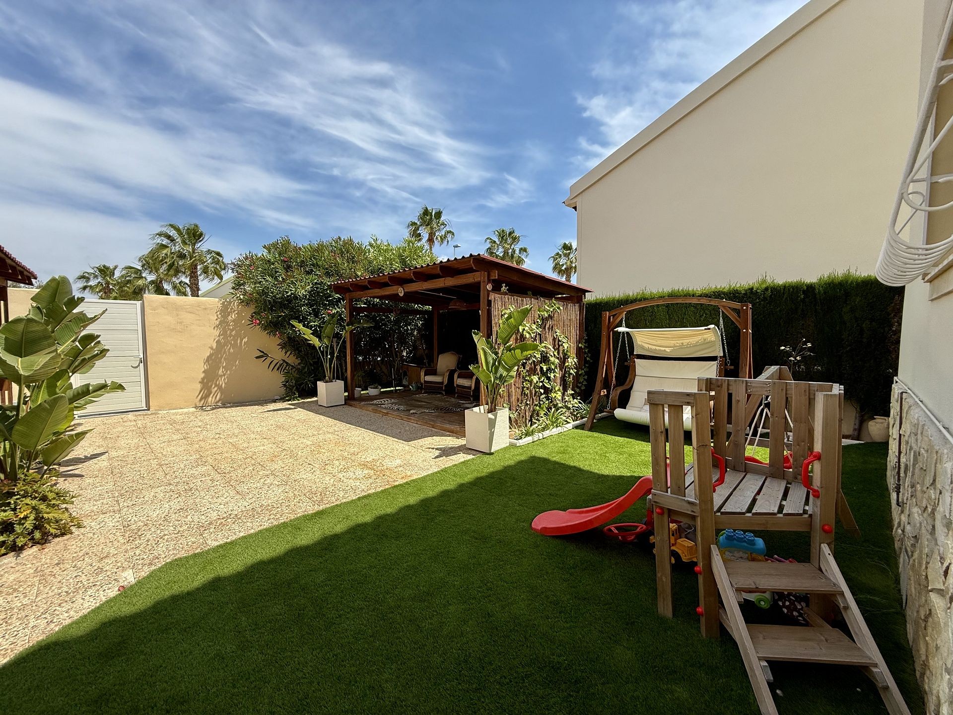 For sale - 4 Bedroom 3 Bathroom Villa in Orihuela Costa - Costa Blanca  - Alicante