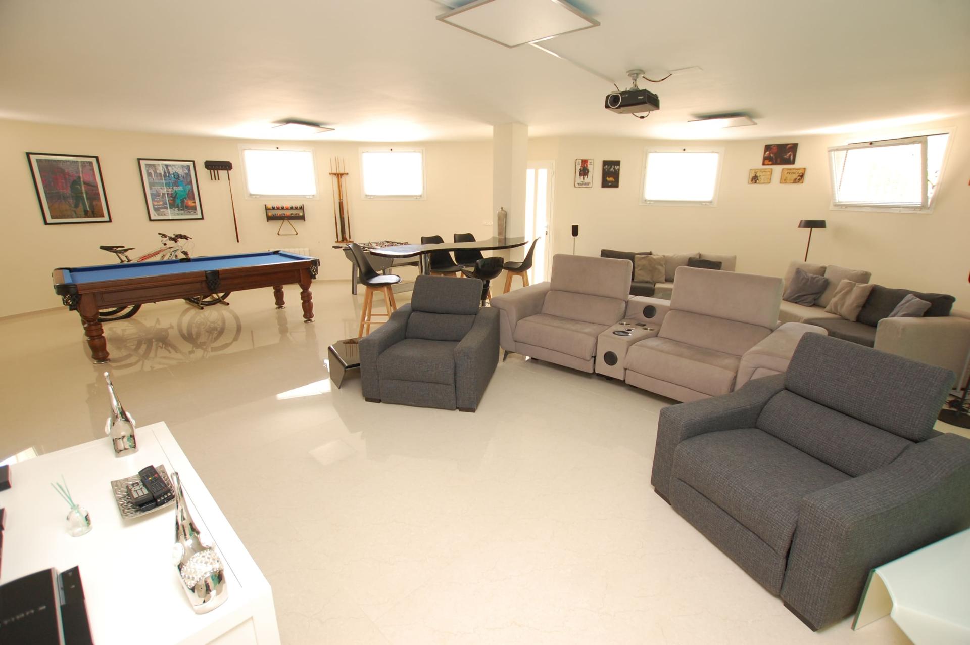 For sale - 5 Bedroom 4 Bathroom Villa in Ciudad Quesada - Costa Blanca  - Alicante