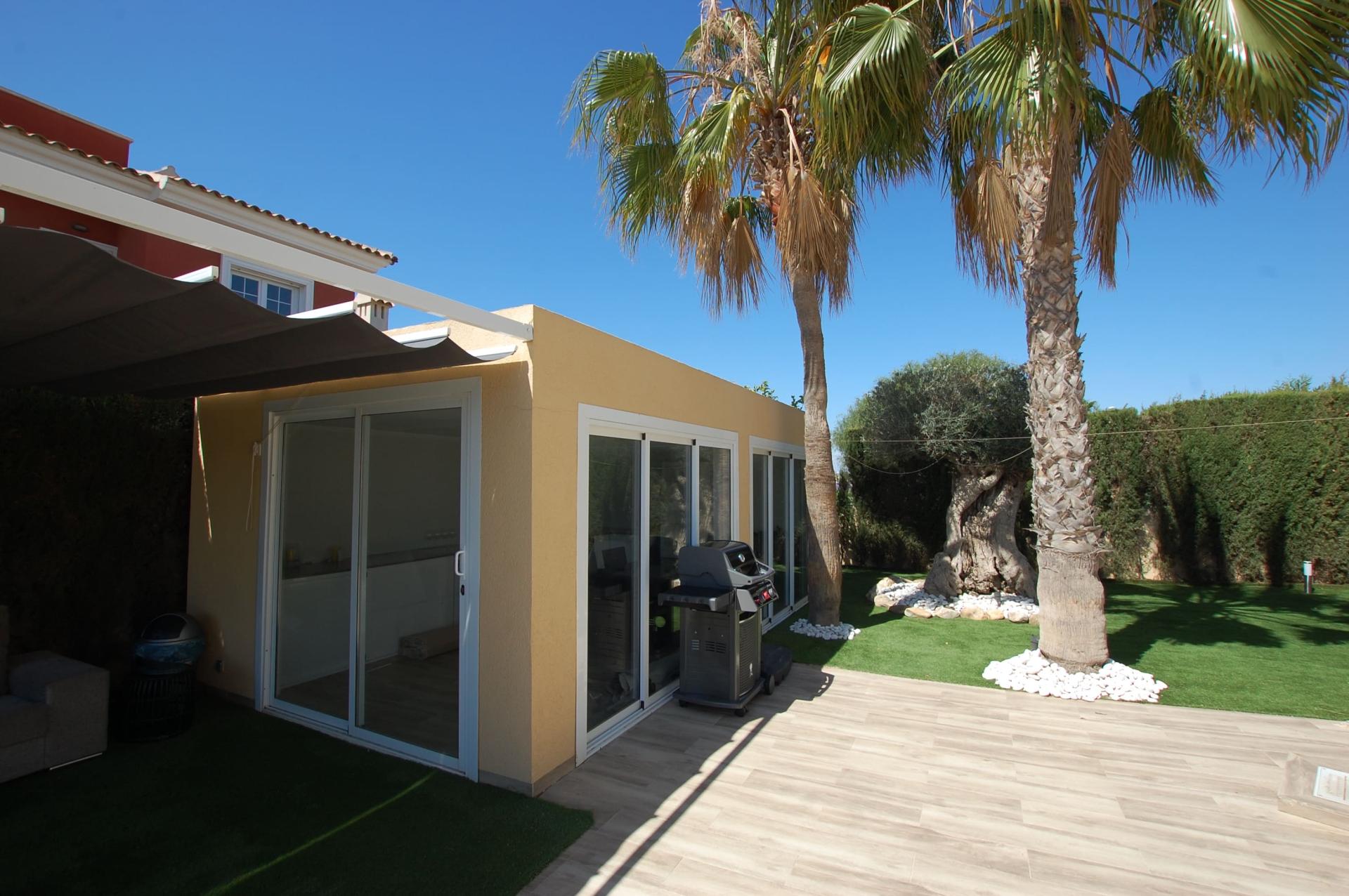 For sale - 5 Bedroom 4 Bathroom Villa in Ciudad Quesada - Costa Blanca  - Alicante