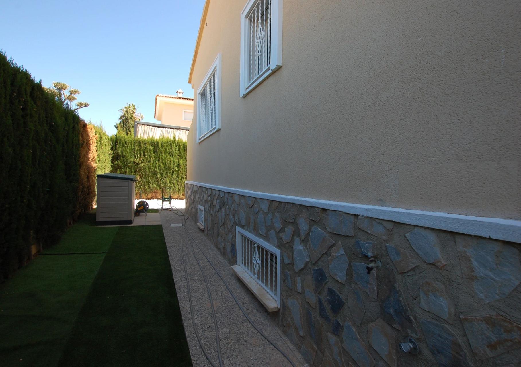 For sale - 5 Bedroom 4 Bathroom Villa in Ciudad Quesada - Costa Blanca  - Alicante