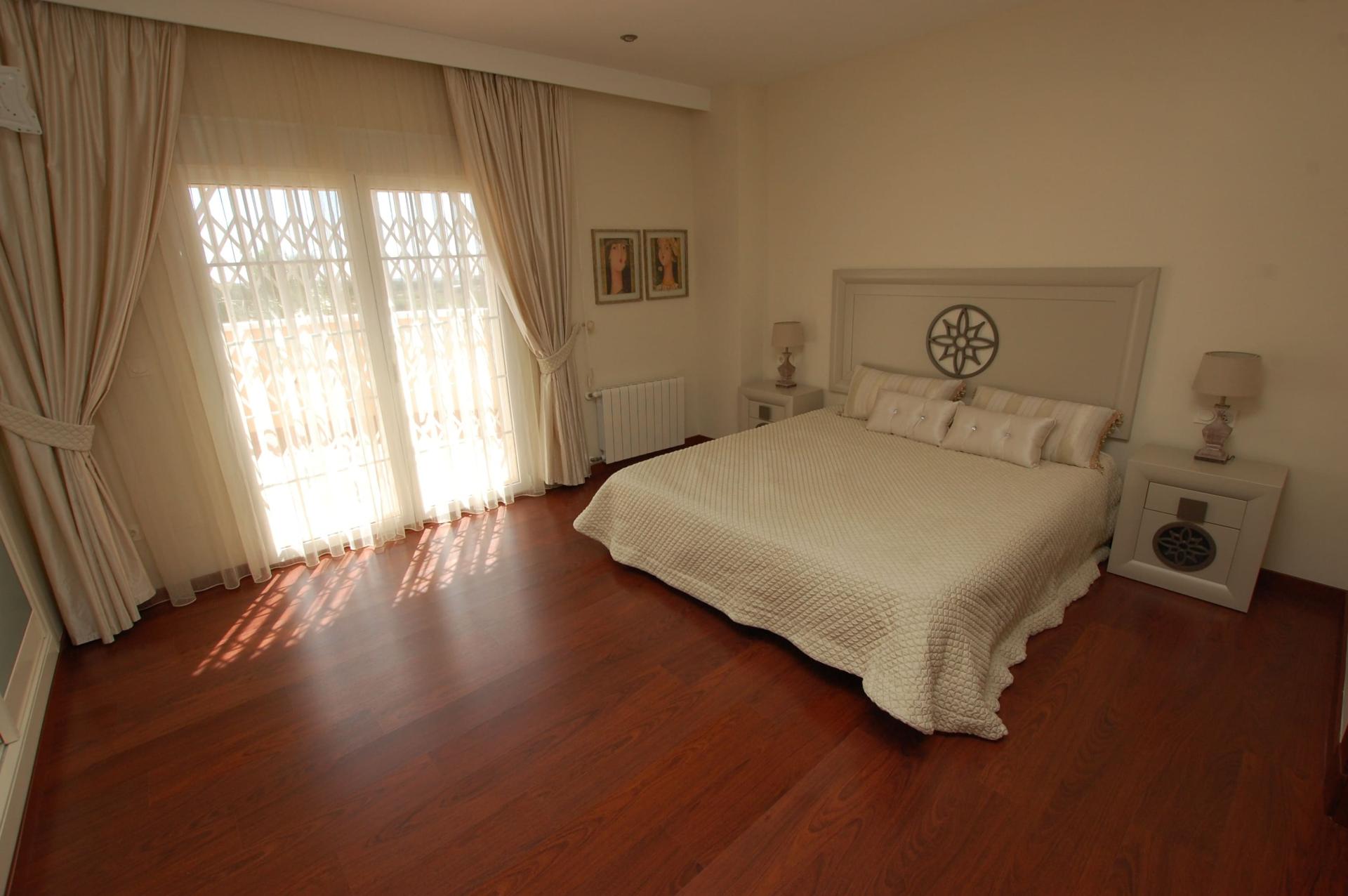 For sale - 5 Bedroom 4 Bathroom Villa in Ciudad Quesada - Costa Blanca  - Alicante
