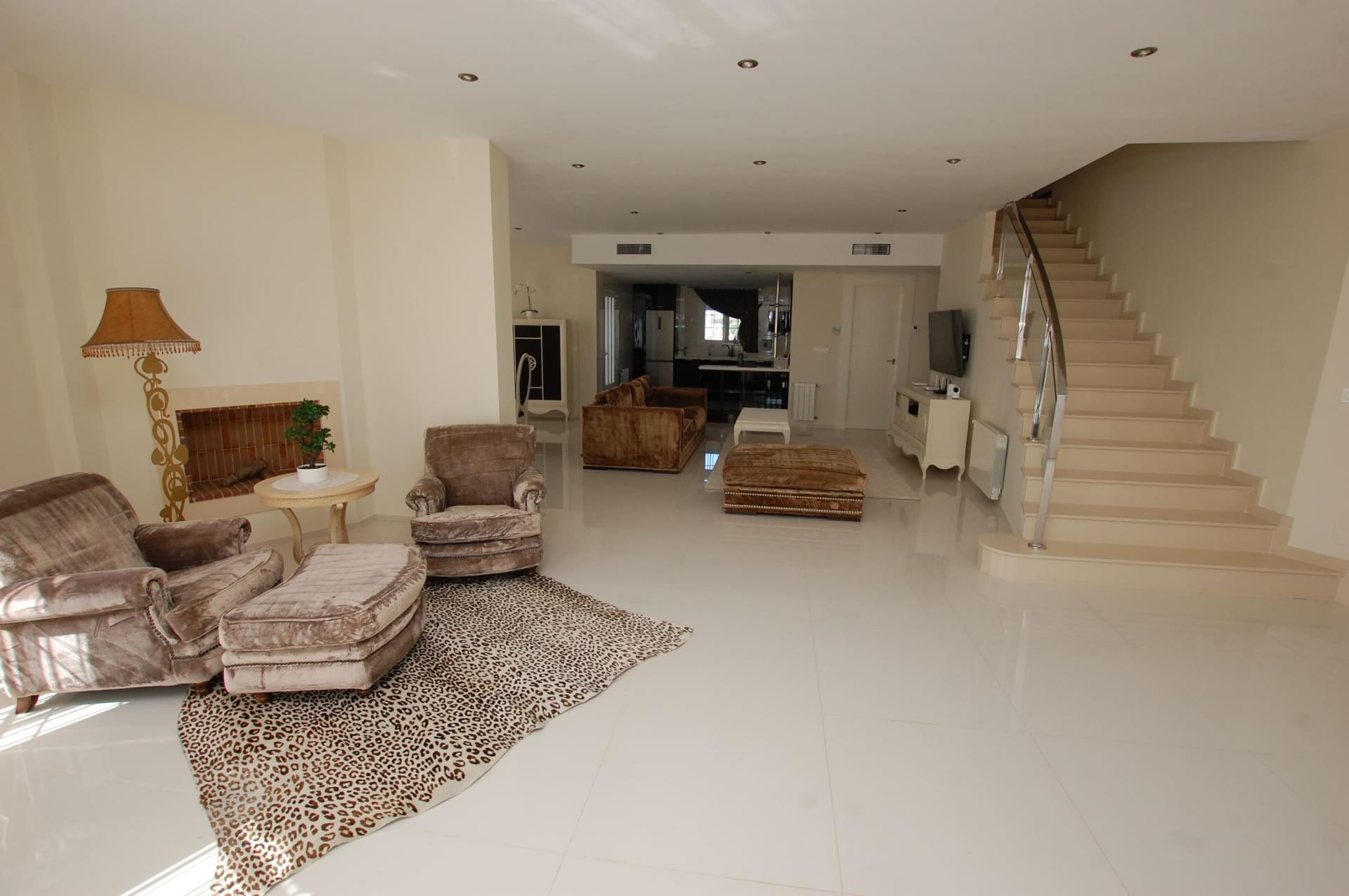 For sale - 5 Bedroom 4 Bathroom Villa in Ciudad Quesada - Costa Blanca  - Alicante