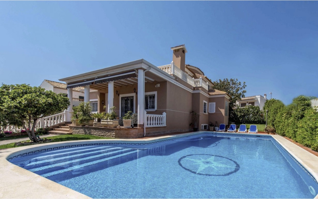 6 Bedroom 5 Bathroom Villa in La Mata