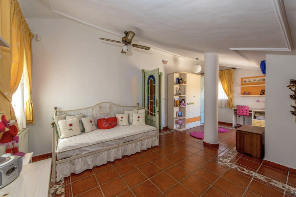 For sale - 6 Bedroom 5 Bathroom Villa in La Mata - Costa Blanca  - Alicante