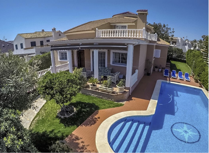 For sale - 6 Bedroom 5 Bathroom Villa in La Mata - Costa Blanca  - Alicante