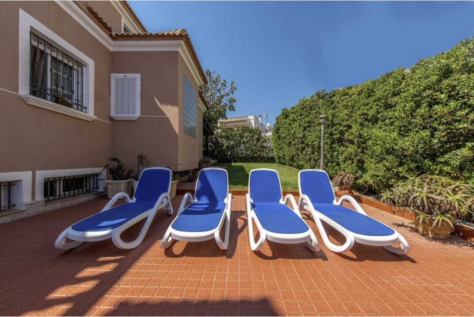 For sale - 6 Bedroom 5 Bathroom Villa in La Mata - Costa Blanca  - Alicante