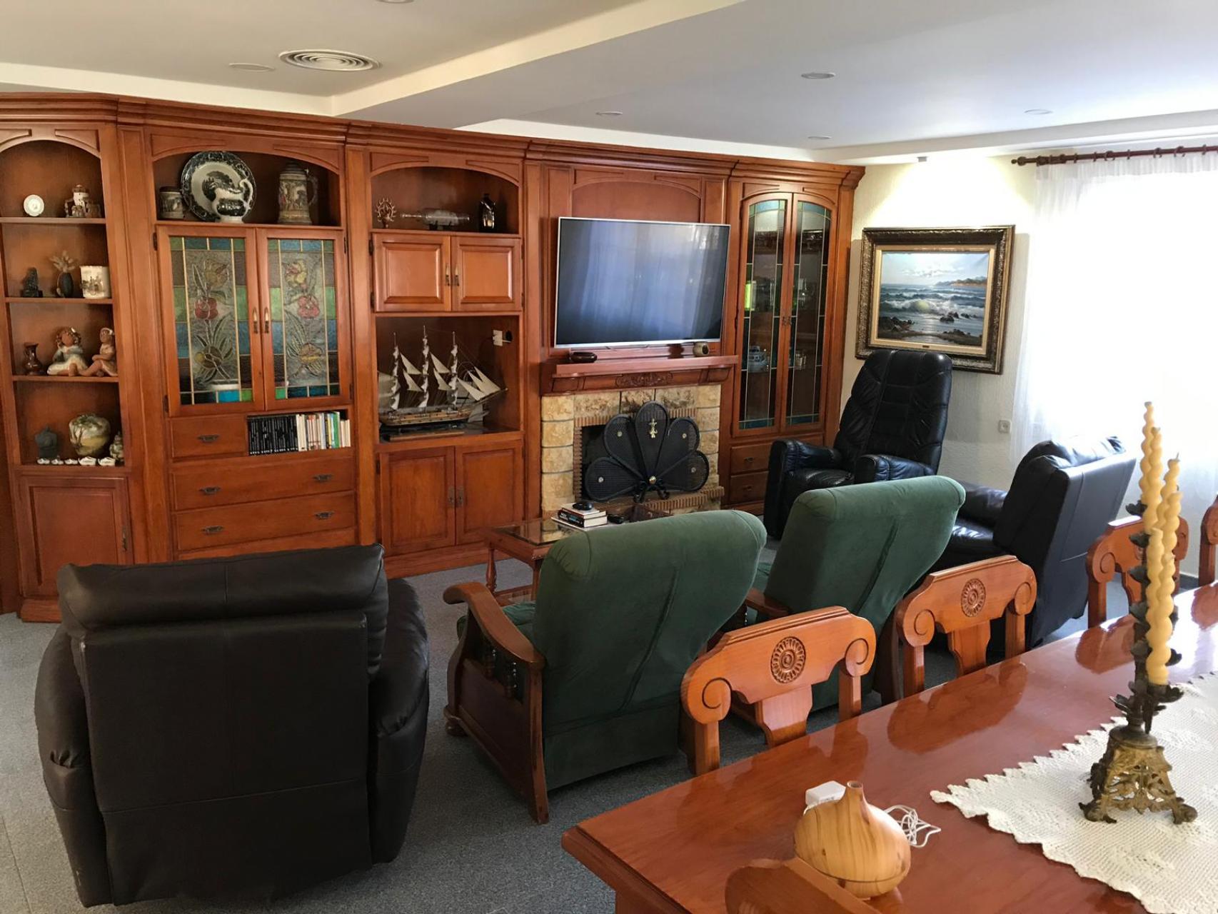 For sale - 6 Bedroom 3 Bathroom Villa in Orihuela Costa - Costa Blanca  - Alicante