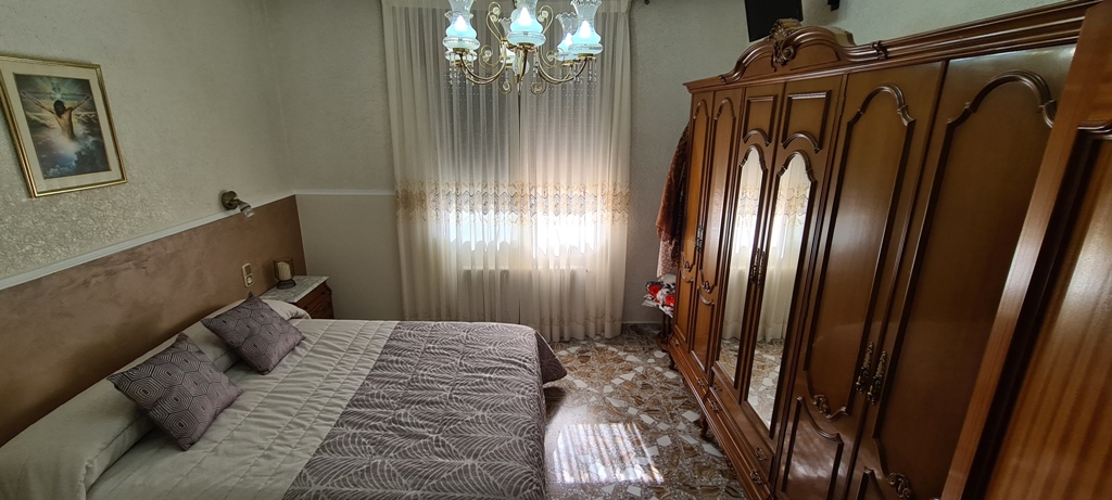 For sale - 3 Bedroom 4 Bathroom Villa in Orihuela - Inland  - Alicante