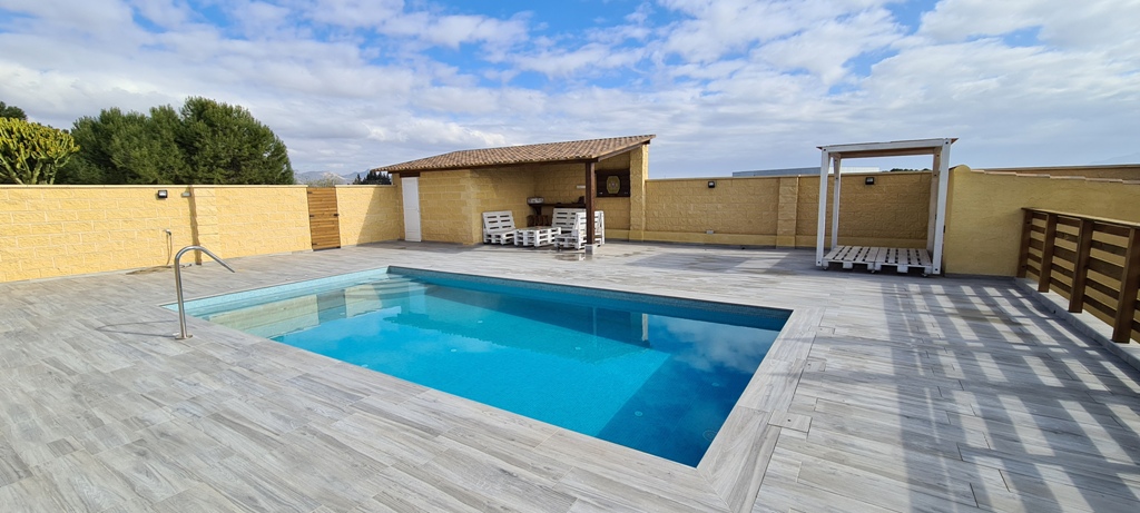 For sale - 3 Bedroom 4 Bathroom Villa in Orihuela - Inland  - Alicante