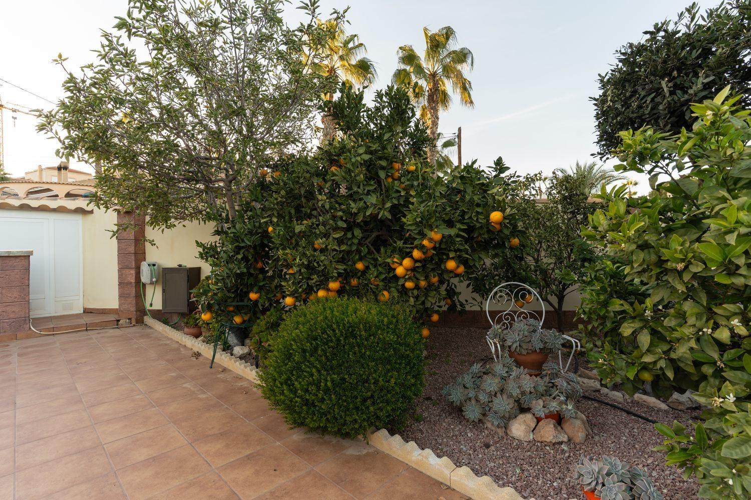For sale - 7 Bedroom 4 Bathroom Villa in Torrevieja - Los Balcones - Los Altos Del Edén  - Alicante