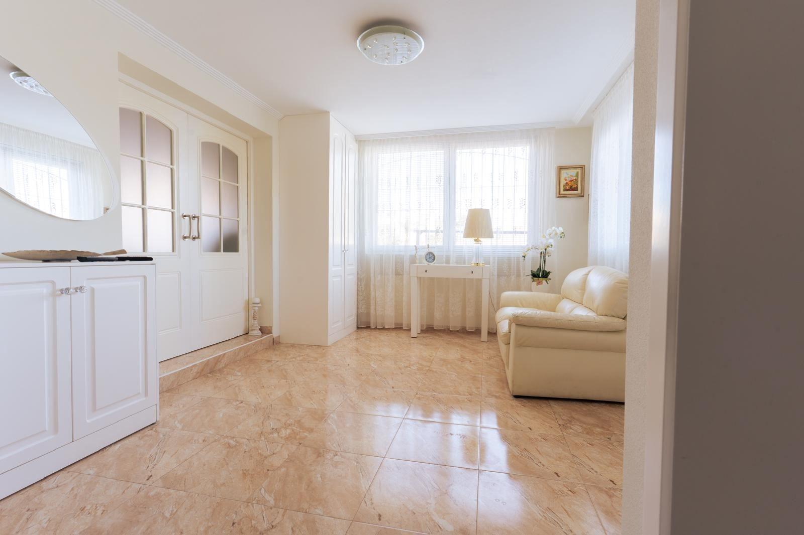 For sale - 7 Bedroom 4 Bathroom Villa in Torrevieja - Los Balcones - Los Altos Del Edén  - Alicante