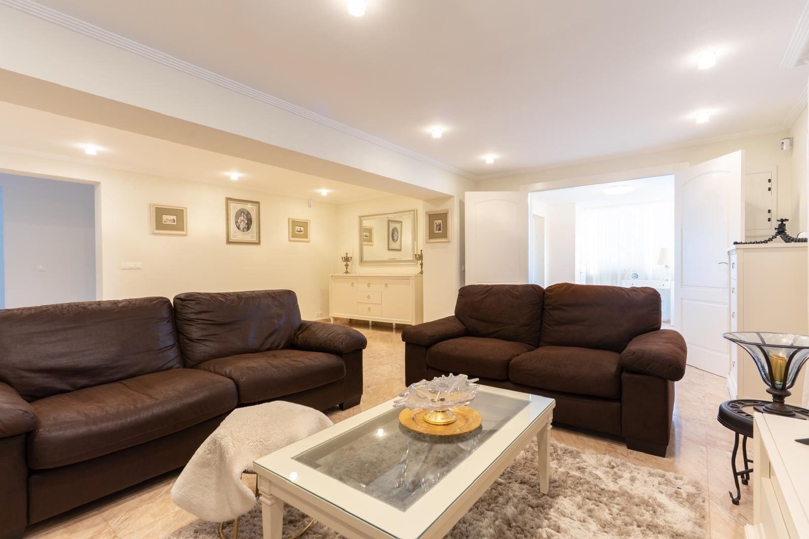 For sale - 7 Bedroom 4 Bathroom Villa in Torrevieja - Los Balcones - Los Altos Del Edén  - Alicante