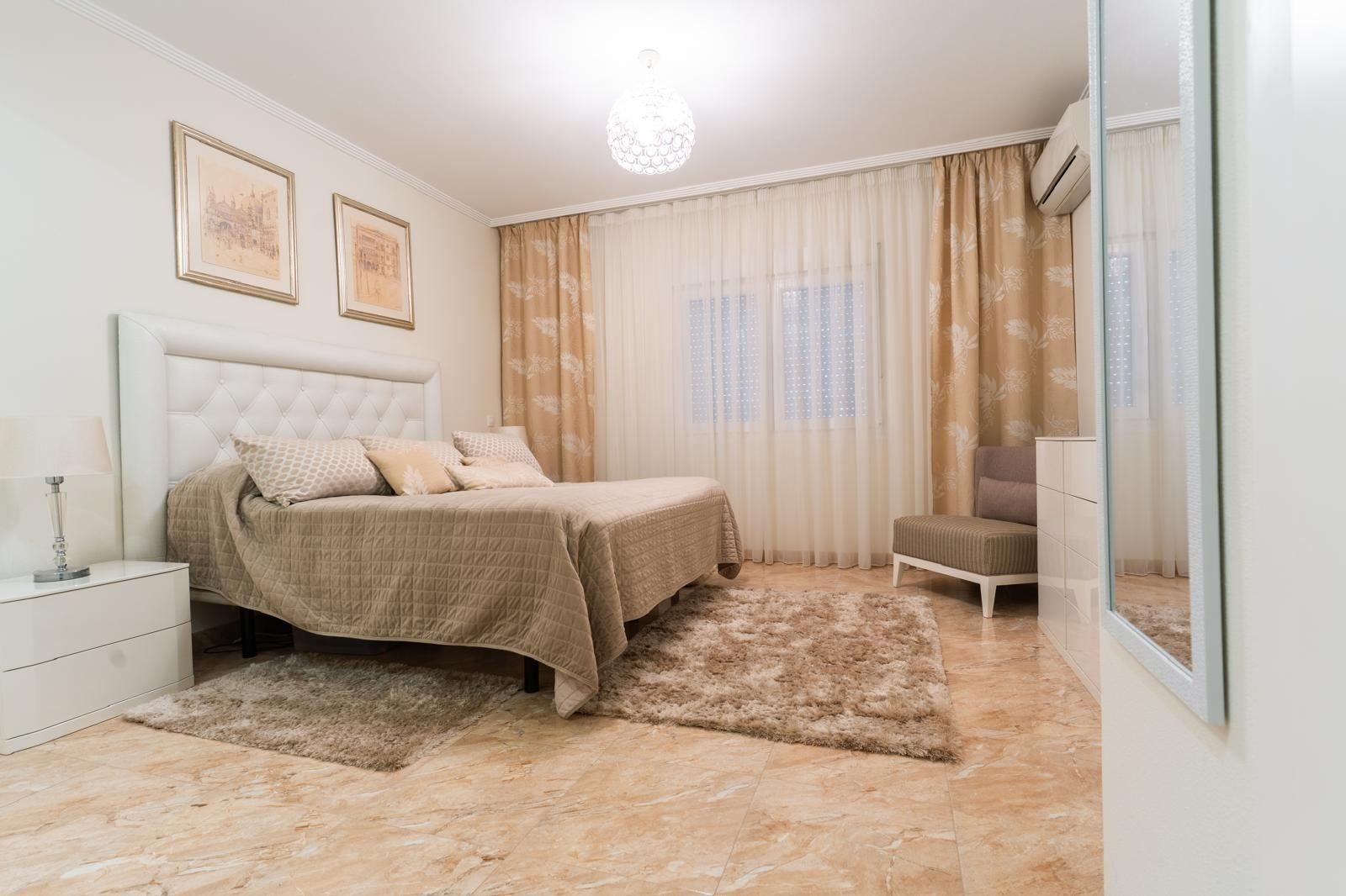 For sale - 7 Bedroom 4 Bathroom Villa in Torrevieja - Los Balcones - Los Altos Del Edén  - Alicante