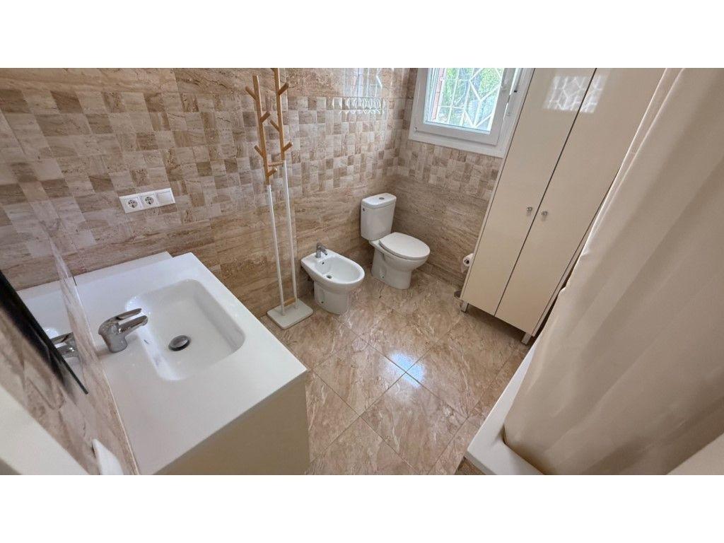 For sale - 7 Bedroom 4 Bathroom Villa in Torrevieja - Los Balcones - Los Altos Del Edén  - Alicante
