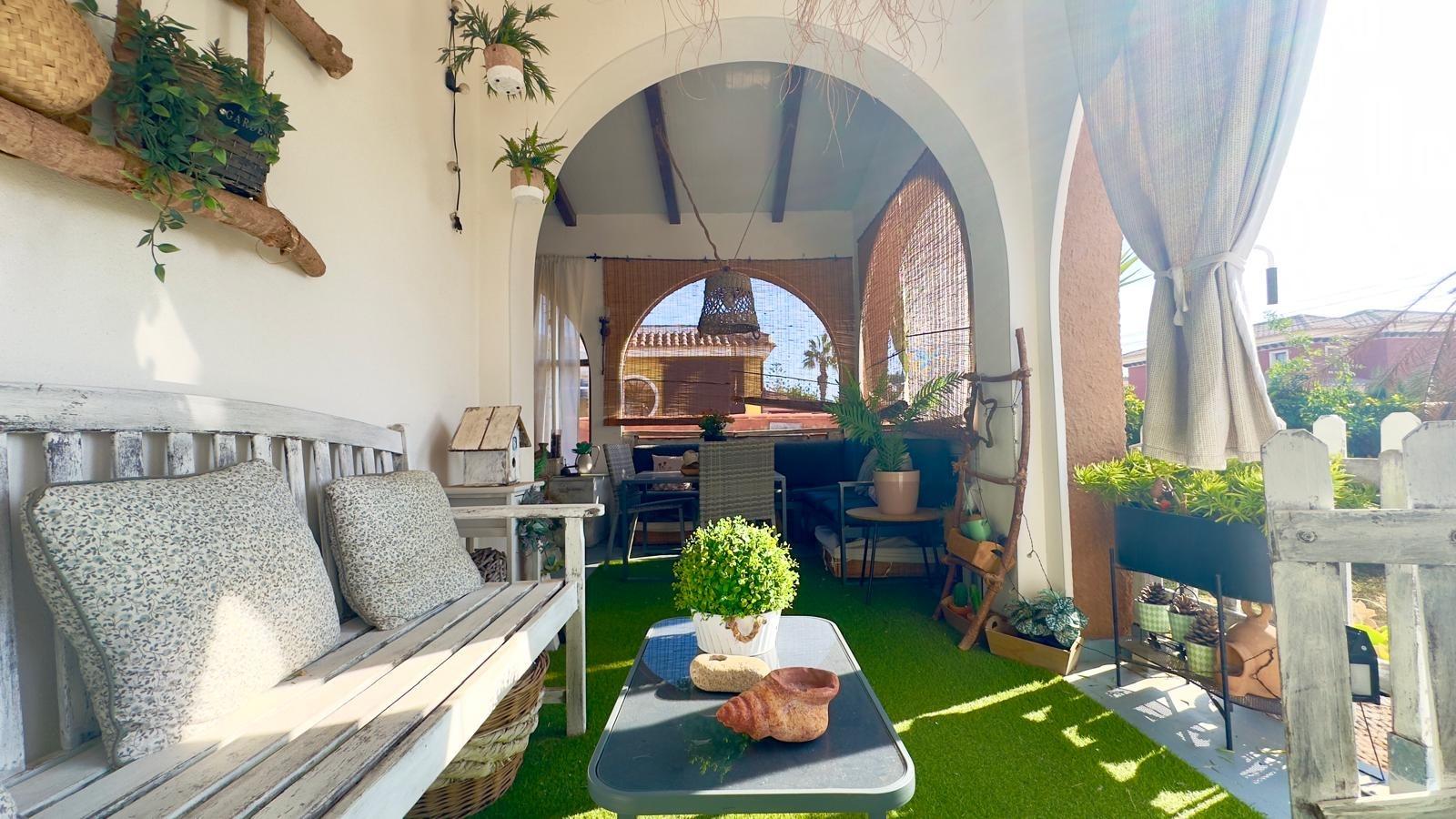 For sale - 3 Bedroom 1 Bathroom Villa in Torrevieja - Torreblanca  - Alicante