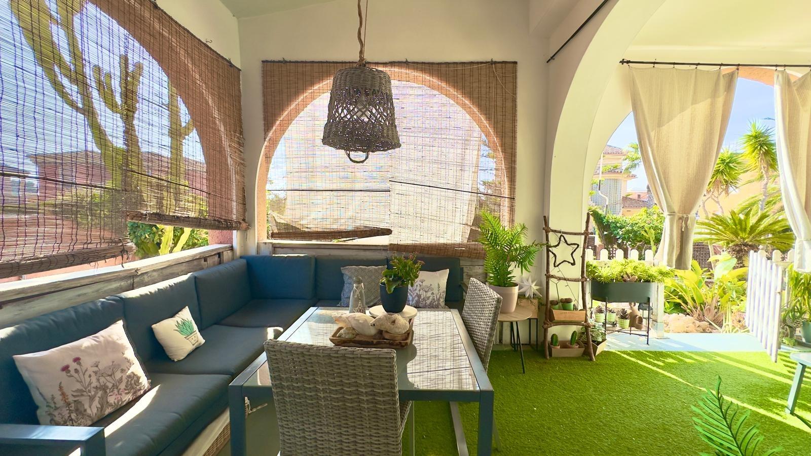 For sale - 3 Bedroom 1 Bathroom Villa in Torrevieja - Torreblanca  - Alicante