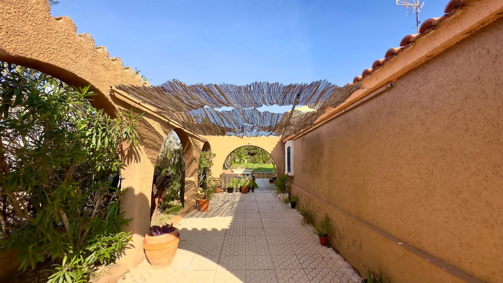 For sale - 3 Bedroom 1 Bathroom Villa in Torrevieja - Torreblanca  - Alicante