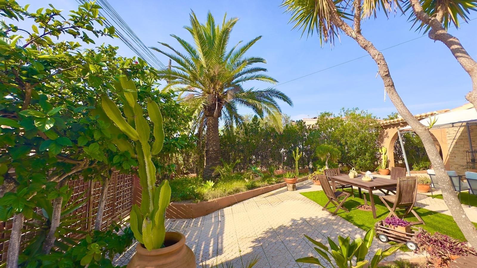 For sale - 3 Bedroom 1 Bathroom Villa in Torrevieja - Torreblanca  - Alicante