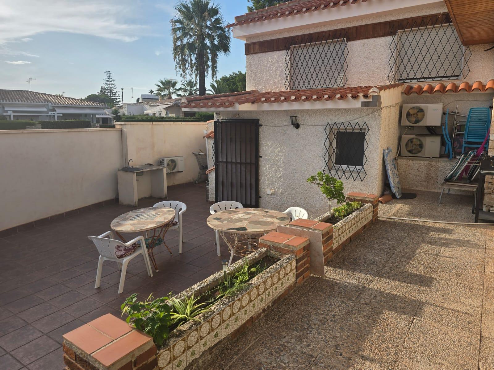 For sale - 7 Bedroom 4 Bathroom Villa in Orihuela Costa - Campoamor  - Alicante
