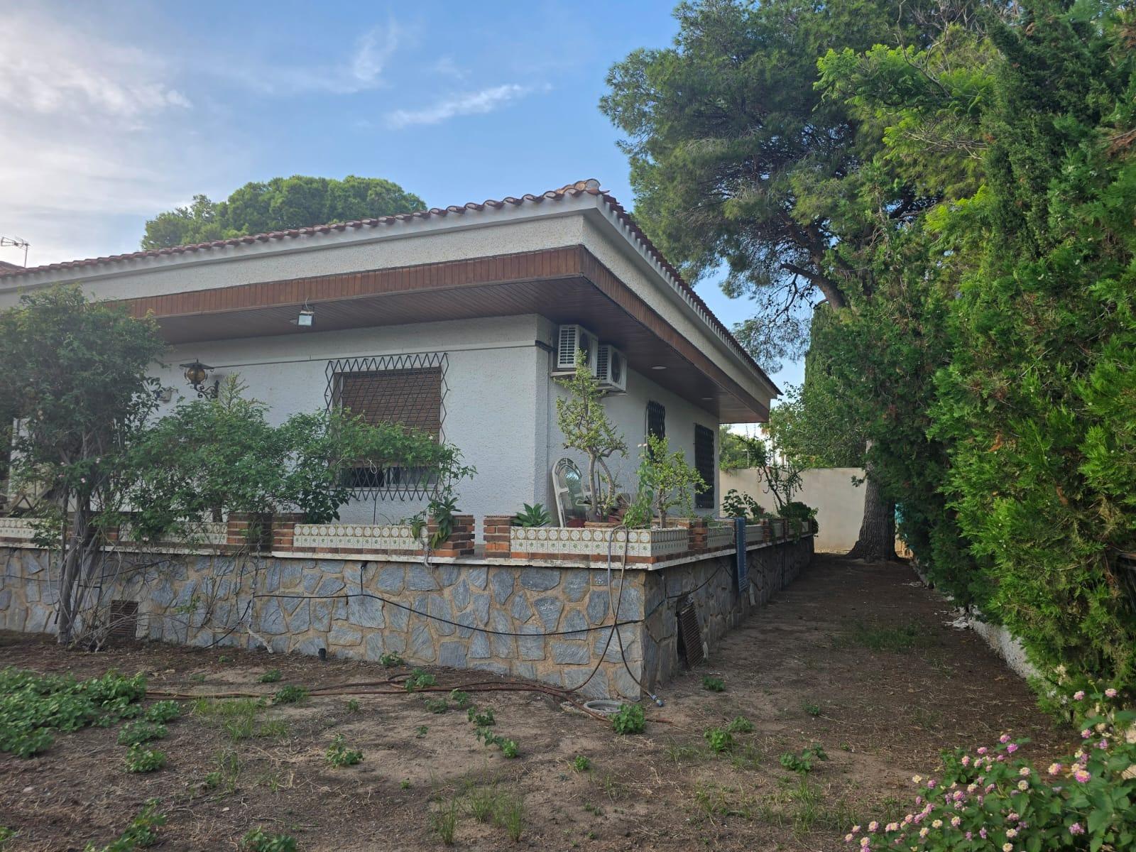 For sale - 7 Bedroom 4 Bathroom Villa in Orihuela Costa - Campoamor  - Alicante