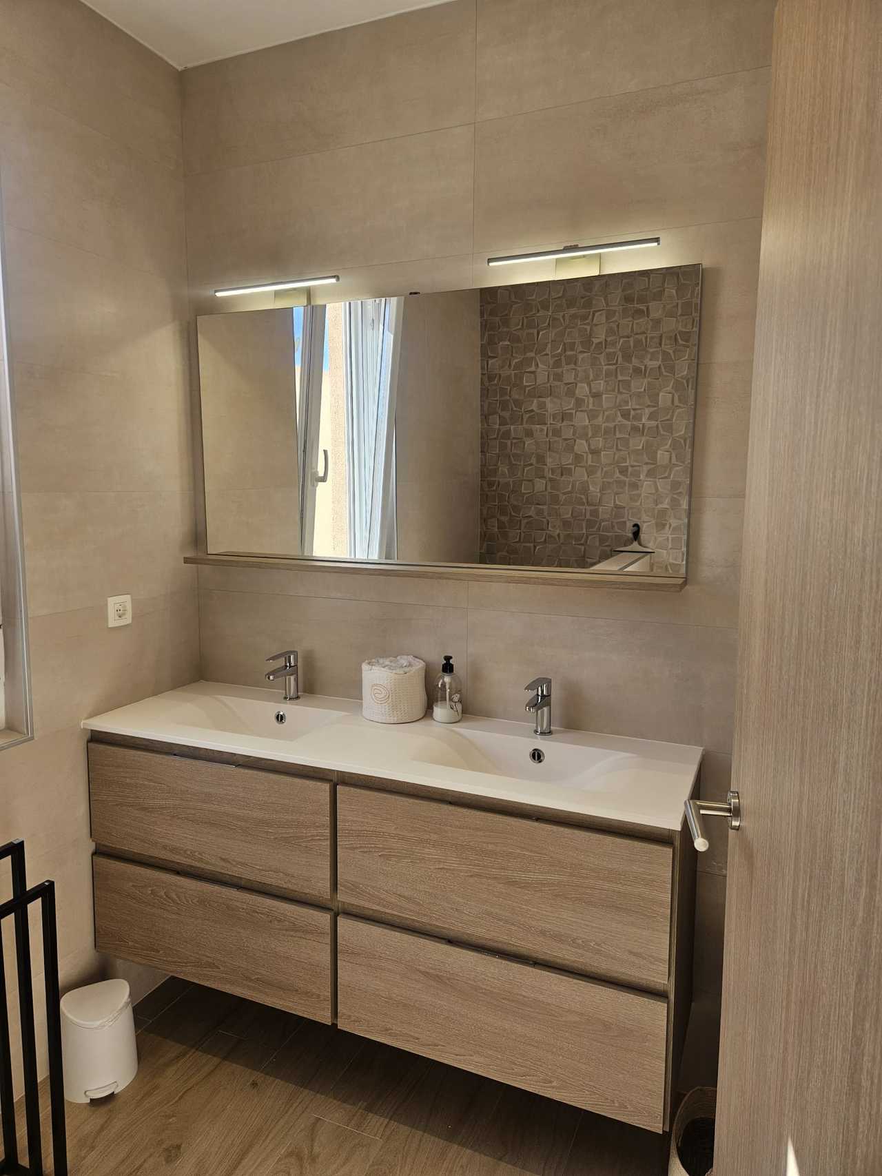 For sale - 4 Bedroom 2 Bathroom Villa in Torrevieja - Costa Blanca  - Alicante