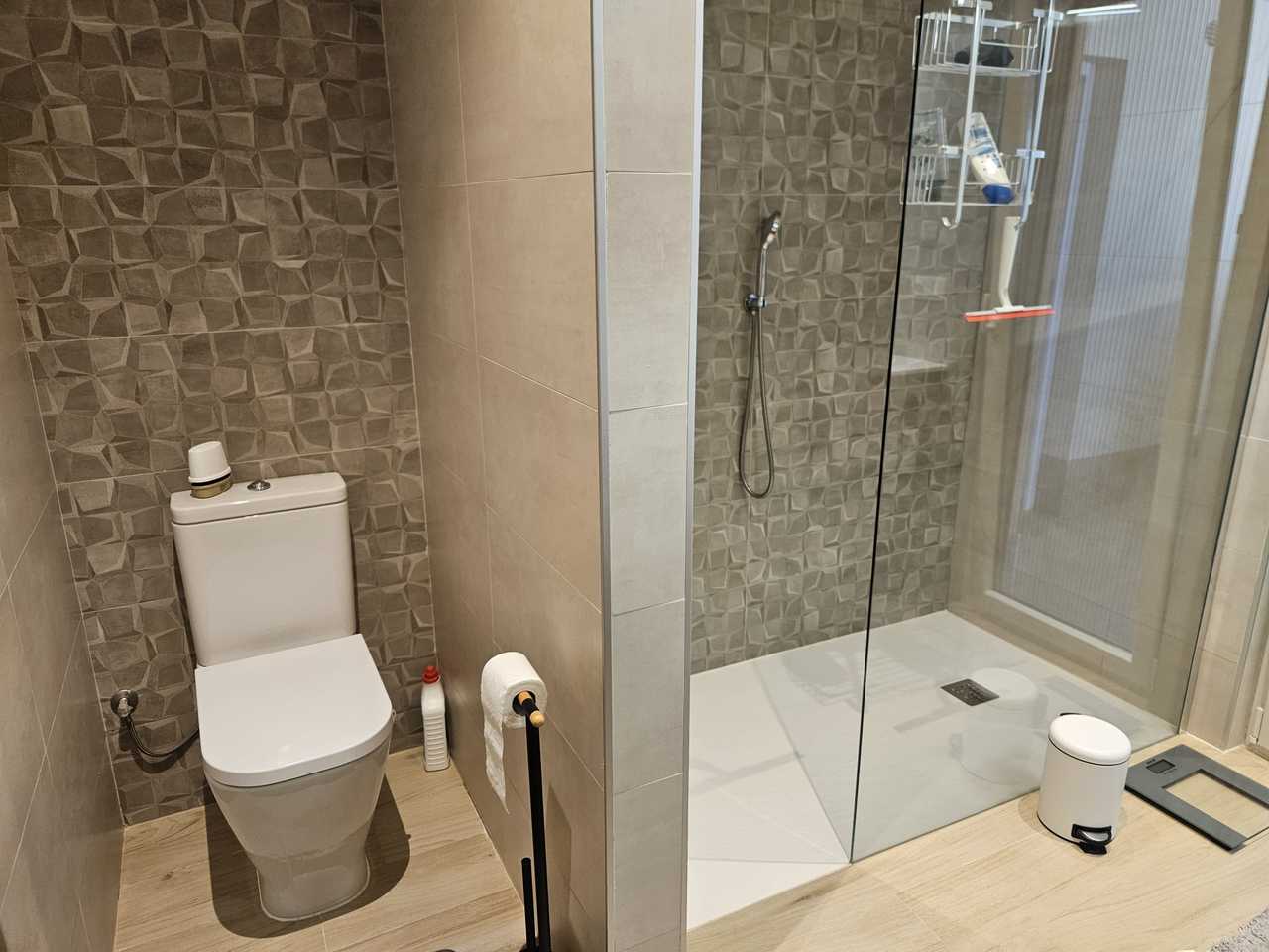For sale - 4 Bedroom 2 Bathroom Villa in Torrevieja - Costa Blanca  - Alicante