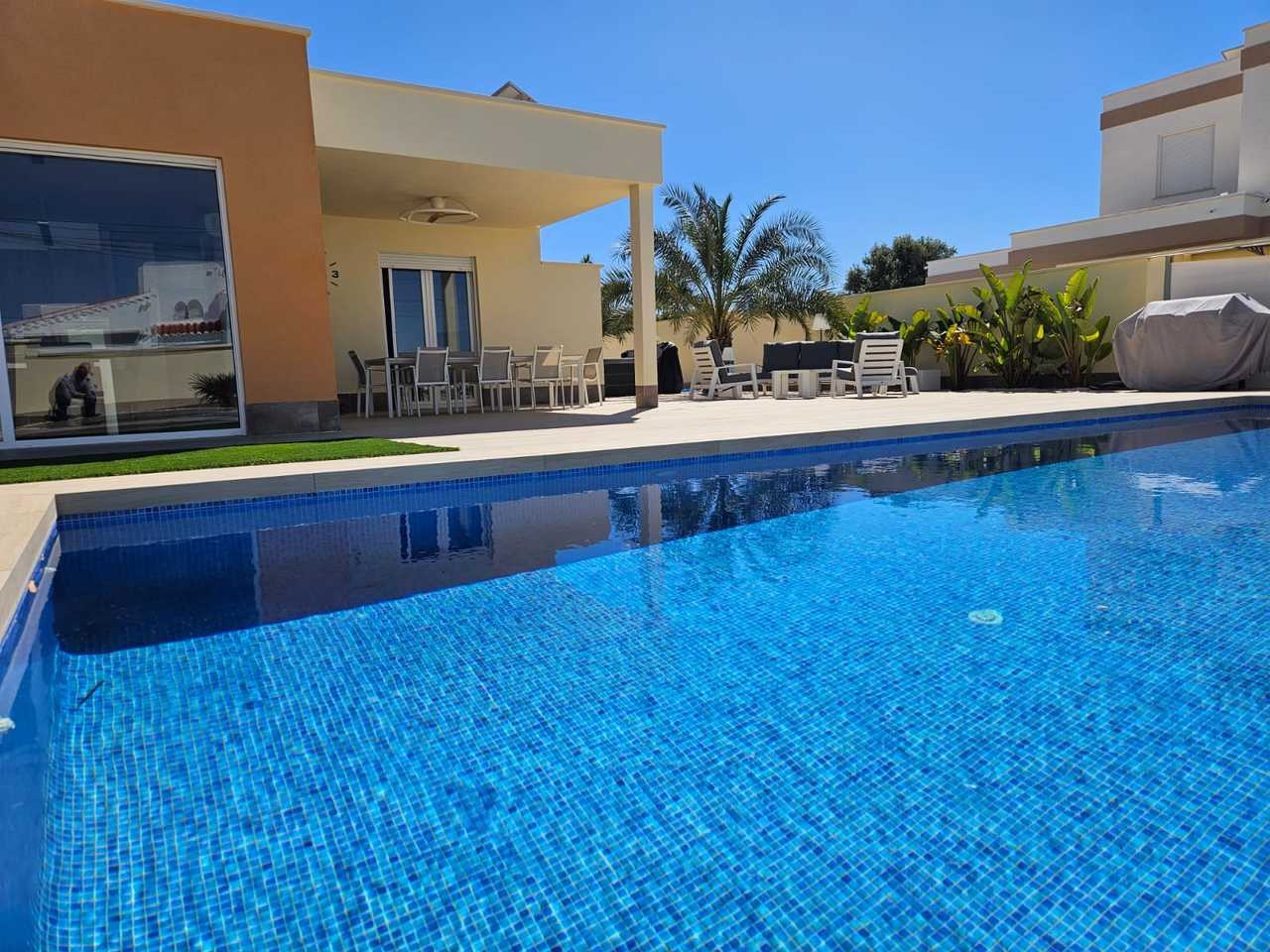 For sale - 4 Bedroom 2 Bathroom Villa in Torrevieja - Costa Blanca  - Alicante