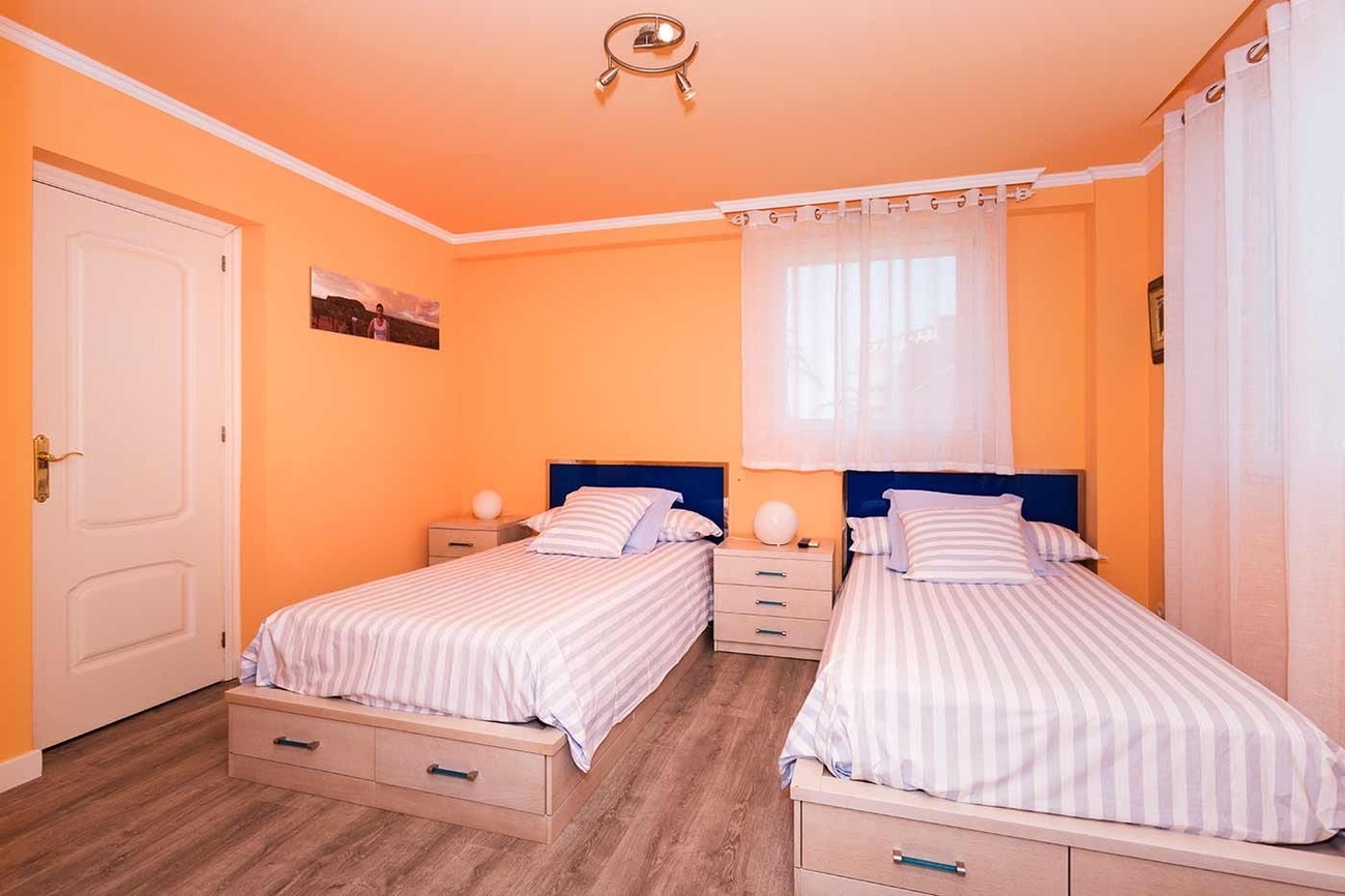 For sale - 5 Bedroom 5 Bathroom Villa in Orihuela Costa - Costa Blanca  - Alicante