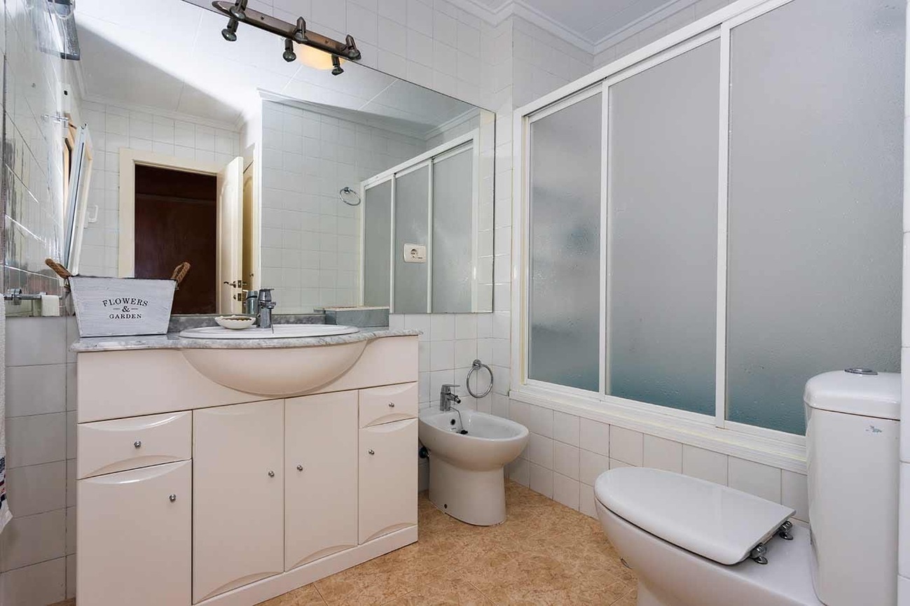 For sale - 5 Bedroom 5 Bathroom Villa in Orihuela Costa - Costa Blanca  - Alicante