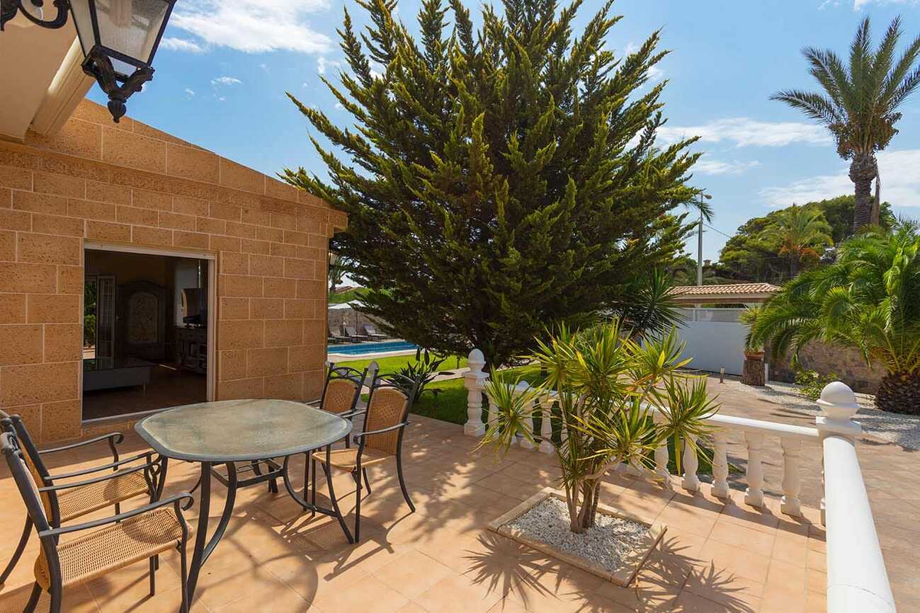 For sale - 5 Bedroom 5 Bathroom Villa in Orihuela Costa - Costa Blanca  - Alicante