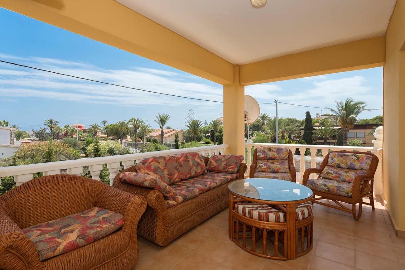 For sale - 5 Bedroom 5 Bathroom Villa in Orihuela Costa - Costa Blanca  - Alicante