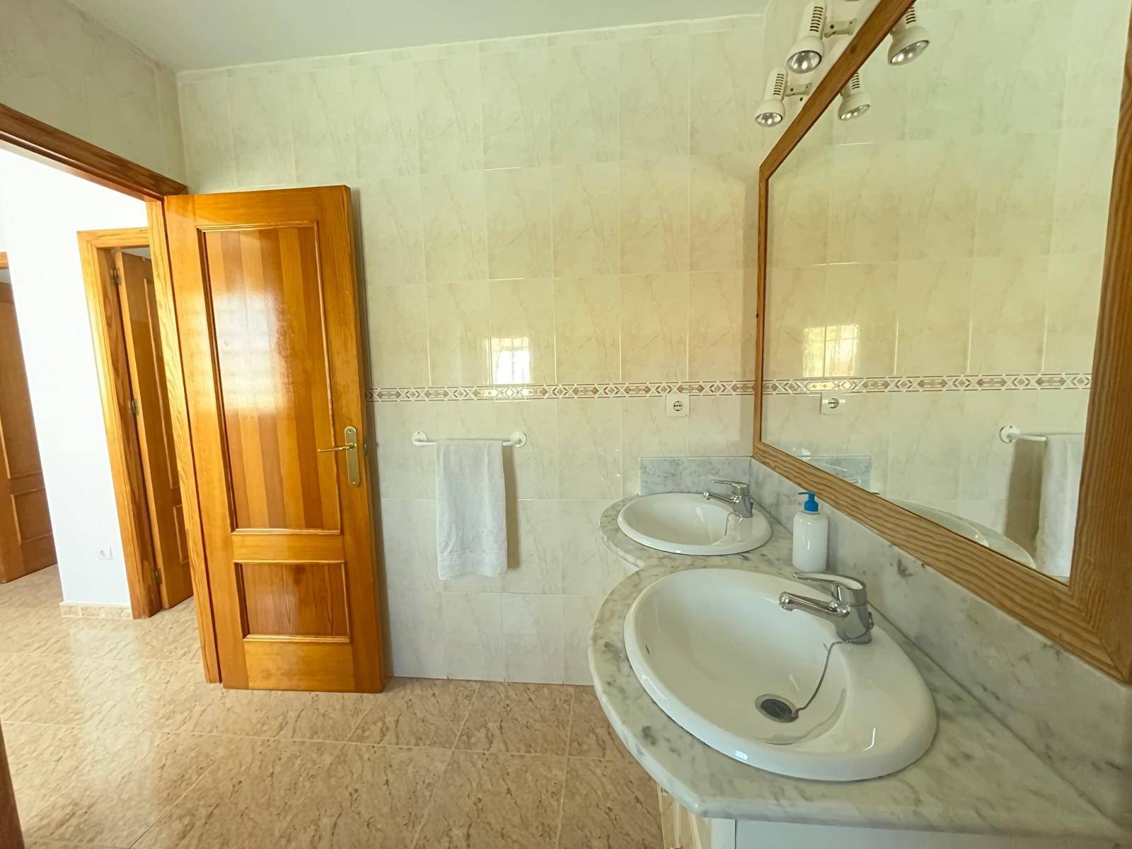 For sale - 5 Bedroom 2 Bathroom Town House in Santiago de la Ribera - San Blas  - Murcia