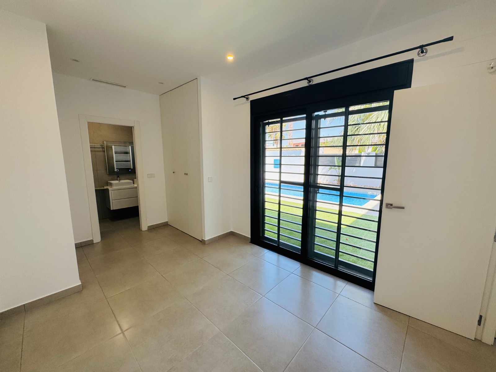 For sale - 3 Bedroom 4 Bathroom Villa in San Pedro del Pinatar - Costa Calida  - Murcia