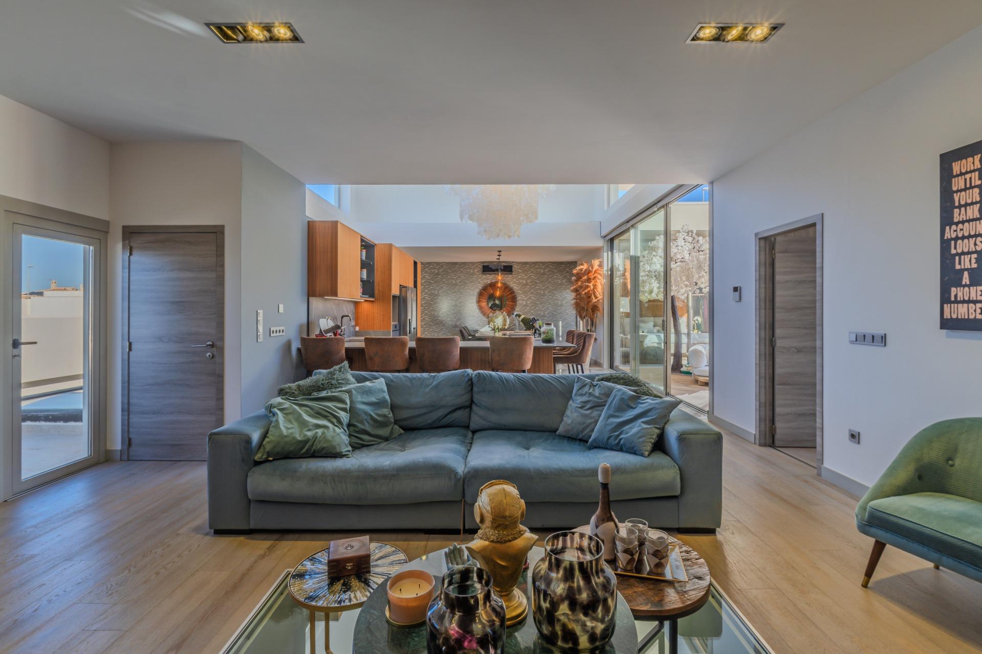 For sale - 4 Bedroom 3 Bathroom Villa in Benijofar - Residencial Benimar  - Alicante