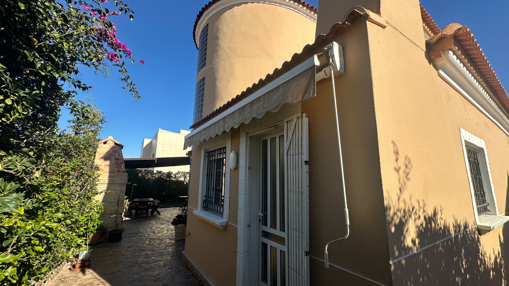 For sale - 6 Bedroom 5 Bathroom Villa in La Mata - Costa Blanca  - Alicante