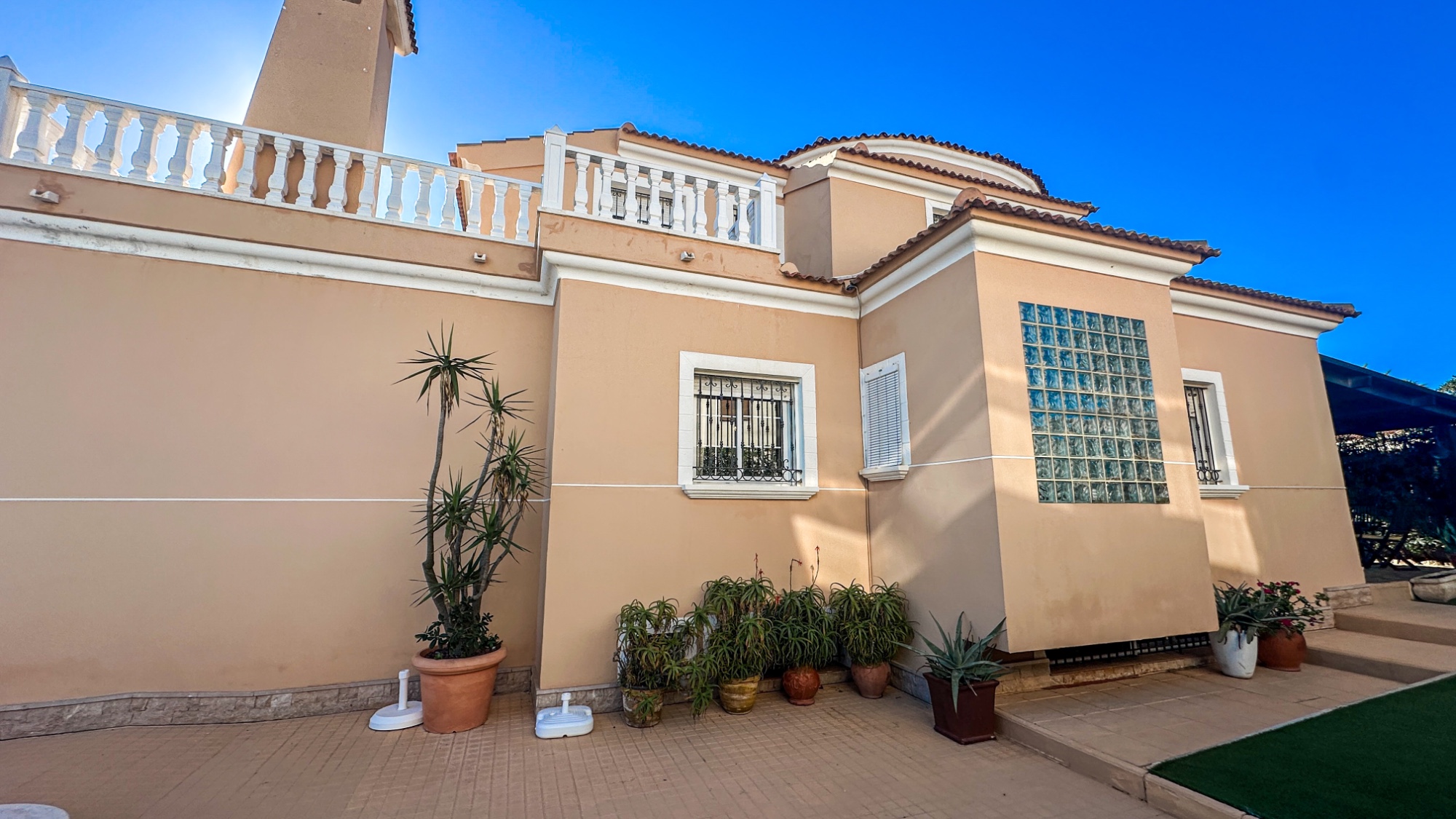 For sale - 6 Bedroom 5 Bathroom Villa in La Mata - Costa Blanca  - Alicante
