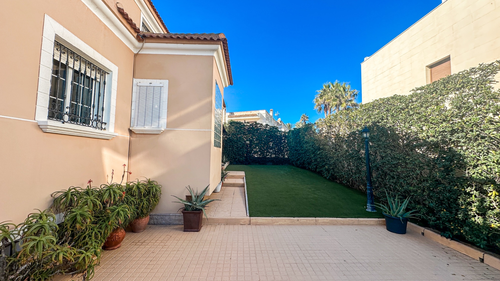 For sale - 6 Bedroom 5 Bathroom Villa in La Mata - Costa Blanca  - Alicante