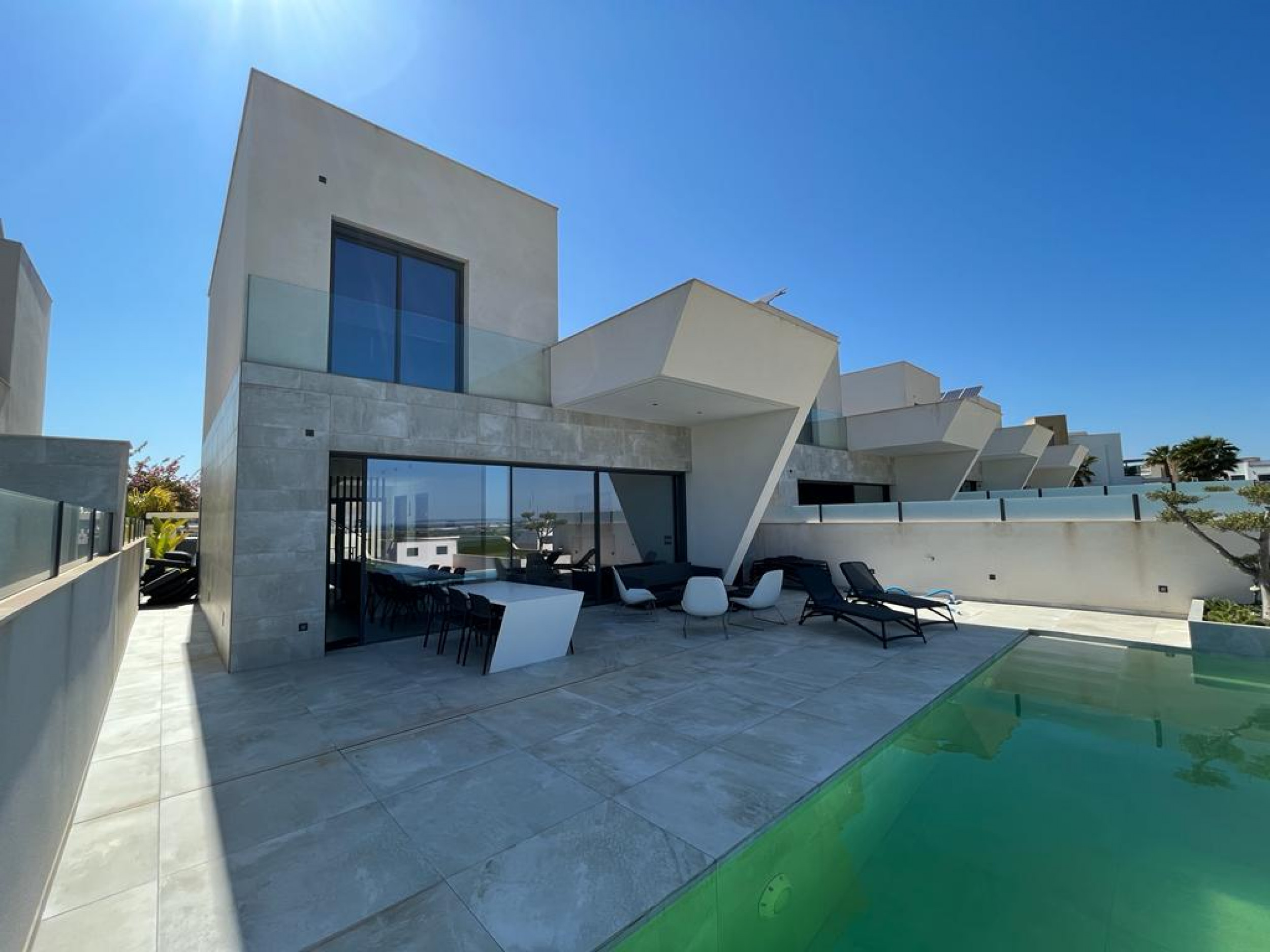 For sale - 5 Bedroom 7 Bathroom Villa in Rojales - Inland  - Alicante