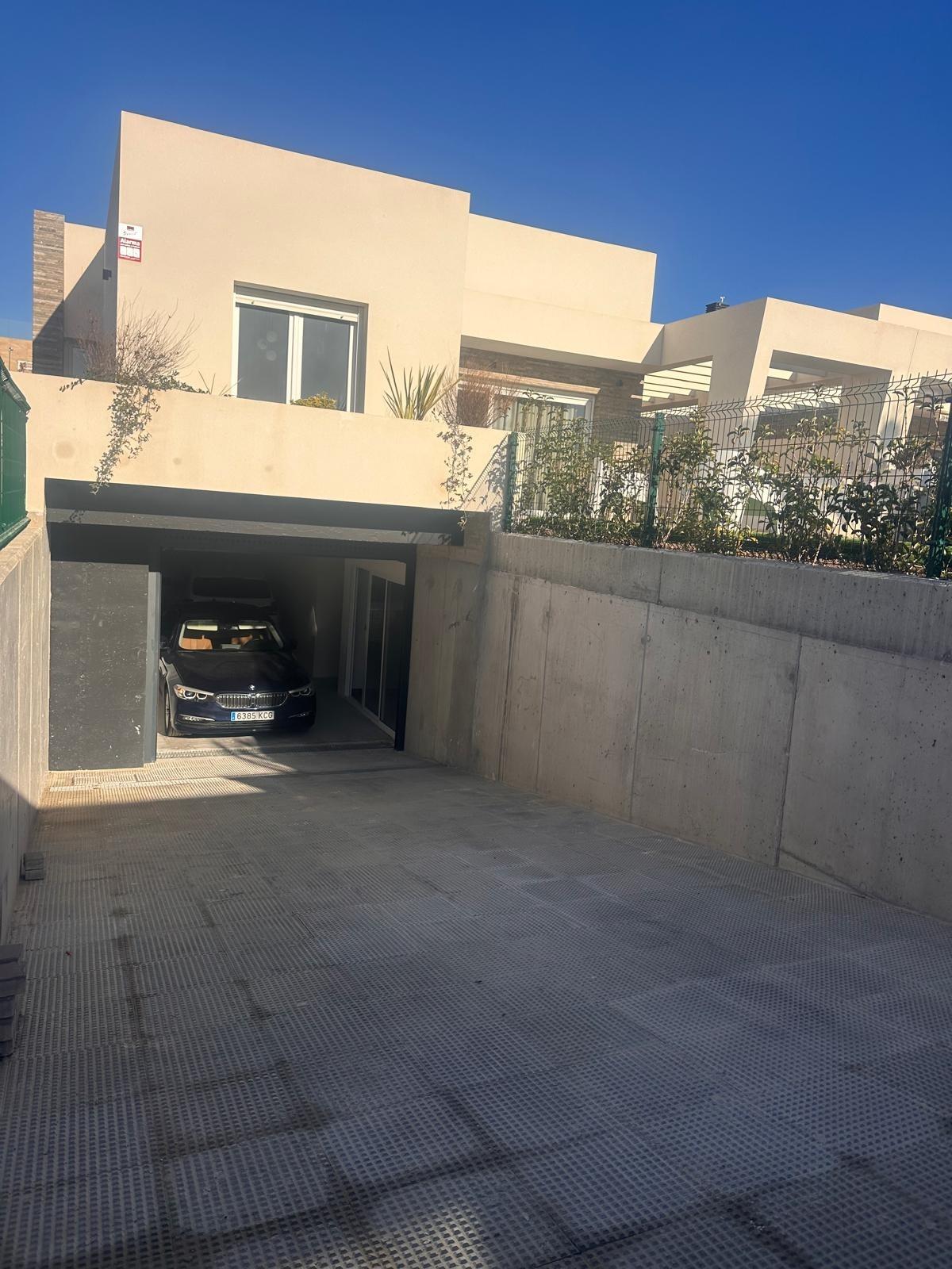 For sale - 4 Bedroom 4 Bathroom Villa in Algorfa - Algorfa  - Alicante