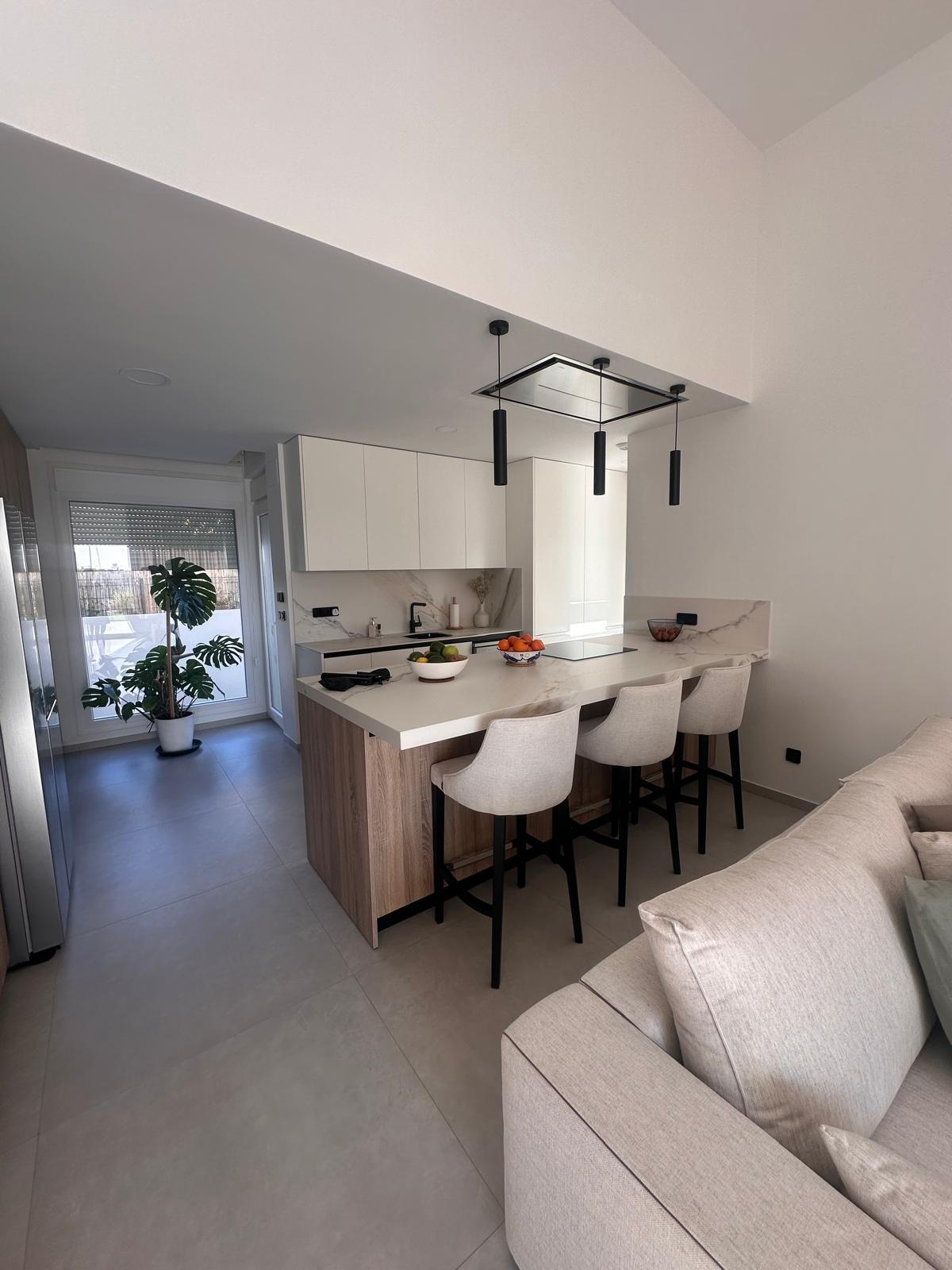 For sale - 4 Bedroom 4 Bathroom Villa in Algorfa - Algorfa  - Alicante