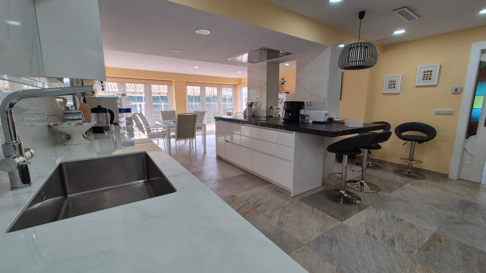 For sale - 7 Bedroom 3 Bathroom Villa in Orihuela - Inland  - Alicante